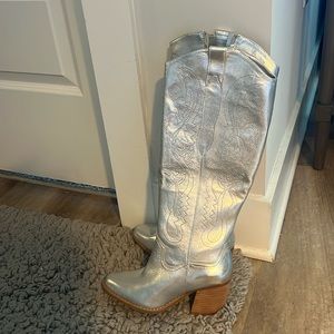 NEW GB Gianni bini silver cowgirl cowboy boots